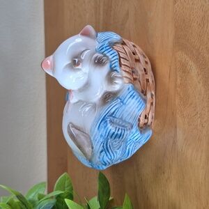 AVON 1984 Vintage Ceramic Sleeping Kitten Figurine Potpourri Pomander Sachet